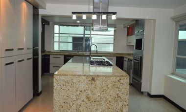Ubicadísima residencia en Country Club