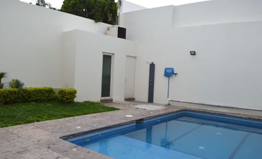 Ubicadísima residencia en Country Club
