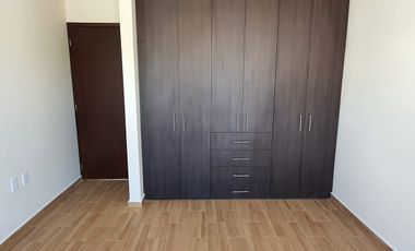 4 RECAMARAS RECAMARA PRINCIPAL CON BAÑO COMPLETO Y VESTIDOR