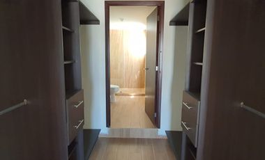 4 RECAMARAS RECAMARA PRINCIPAL CON BAÑO COMPLETO Y VESTIDOR