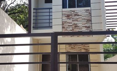For Sale RFO 2 Storey Townhouse in North Fairview Phase 8 Quezon City with 3 Bedrooms and 1 Car garage (PH2869