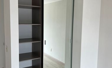 RENTA DEPARTAMENTO ALTIX  TORRE B MODELO CON BALCÓN VISTA VOLCANES. 117 m2 DISTRITO SONATA, BOULEVARD EUROPA.