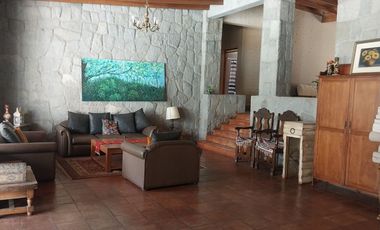 VENTA DE CASA CON PISCINA EN SANTA EULALIA
