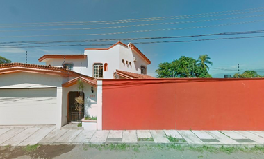 Venta de preciosa casa en Colima