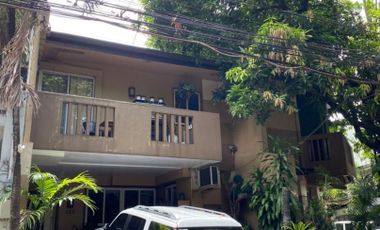 **buyer only** FOR SALE:  Palm Village Makati Townhouse  3br