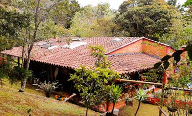 Finca de recreo en Venta Santa Elena Rionegro.