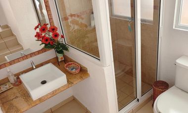 Casa en venta en Yautepec Morelos, en conjunto con alberca.