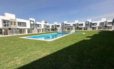 VENTA DE CASA CON ALBERCA EN EMILIANO ZAPATA