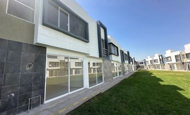 VENTA DE CASA CON ALBERCA EN EMILIANO ZAPATA