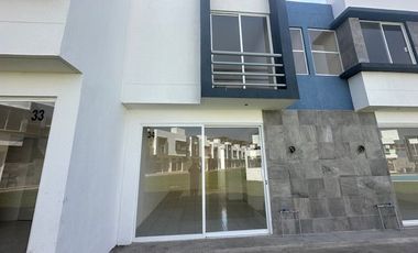 VENTA DE CASA CON ALBERCA EN EMILIANO ZAPATA