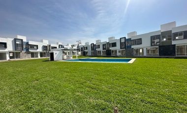 VENTA DE CASA CON ALBERCA EN EMILIANO ZAPATA