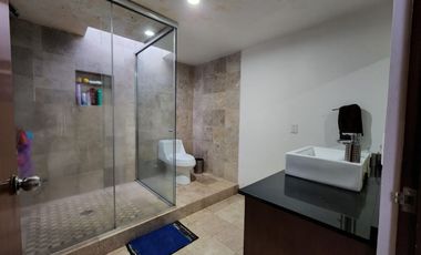 Casa en Venta en San Miguel Zinacantepec de tres niveles y cuatro recamaras