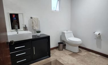 Casa en Venta en San Miguel Zinacantepec de tres niveles y cuatro recamaras