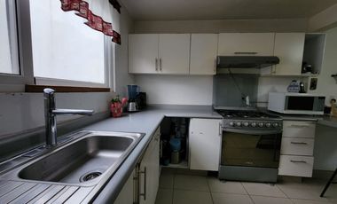 Casa en Venta en San Miguel Zinacantepec de tres niveles y cuatro recamaras