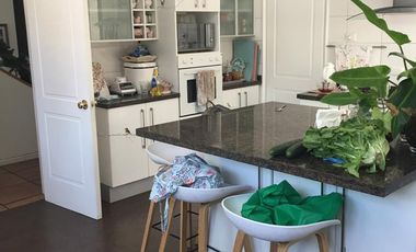 Arriendo linda casa, Amigos de Peñalolen, Consistorial