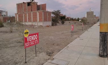VENDO TERRENOS EN AV. PRINCIPAL EN LOS PORTALES - LA PLANICIE