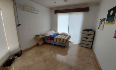 Samborondon, Renta de Linda Casa 4 Dorm. con Piscina Amoblada