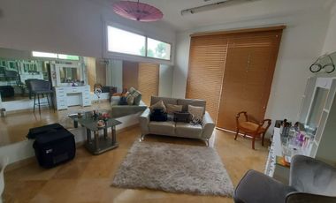 Samborondon, Renta de Linda Casa 4 Dorm. con Piscina Amoblada