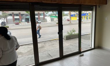 Locales de Alquiler en Av. Juan tanca Marengo