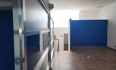 LOCAL / OFICINAS (Coorporativas, administrativas, comerciales, educativas, consultorios, etc.) / Edificio /---  COMERCIALES EN RENTA EN BERNARDO QUINT