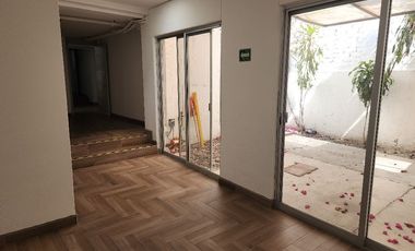 LOCAL / OFICINAS (Coorporativas, administrativas, comerciales, educativas, consultorios, etc.) / Edificio /---  COMERCIALES EN RENTA EN BERNARDO QUINT