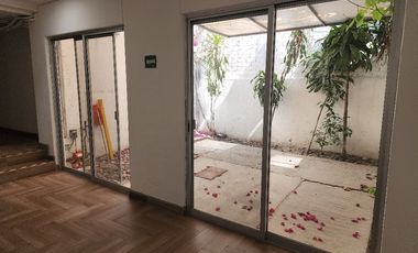 LOCAL / OFICINAS (Coorporativas, administrativas, comerciales, educativas, consultorios, etc.) / Edificio /---  COMERCIALES EN RENTA EN BERNARDO QUINT