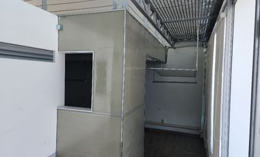 LOCAL / OFICINAS (Coorporativas, administrativas, comerciales, educativas, consultorios, etc.) / Edificio /---  COMERCIALES EN RENTA EN BERNARDO QUINT