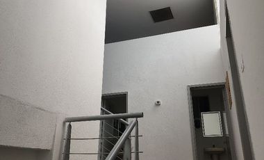 LOCAL / OFICINAS (Coorporativas, administrativas, comerciales, educativas, consultorios, etc.) / Edificio /---  COMERCIALES EN RENTA EN BERNARDO QUINT