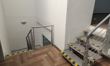 LOCAL / OFICINAS (Coorporativas, administrativas, comerciales, educativas, consultorios, etc.) / Edificio /---  COMERCIALES EN RENTA EN BERNARDO QUINT