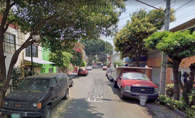 CASA EN REMATE BANCARIO FELIPE ANGELES PROVIDENCIA AZCAPOTZALCO