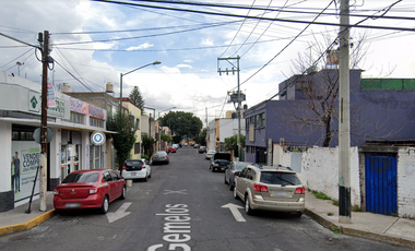 CASA EN REMATE BANCARIO FELIPE ANGELES PROVIDENCIA AZCAPOTZALCO