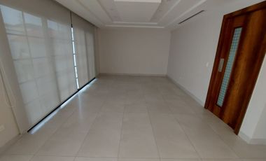 Via a La Costa, Alquilo Villa 5 Dorm. de 2 Plantas