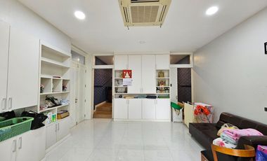 บ้านเดี่ยวสุดหรูแบบ Fully Furnished พร้อมโกดังสินค้าและที่ดินขนาด 12 ไร่  หน้ากว้าง 100 เมตร  ติดถนนเลี่ยงเมือง  จังหวัดราชบุรี เดินทางสะดวกมาก ใกล้ตั