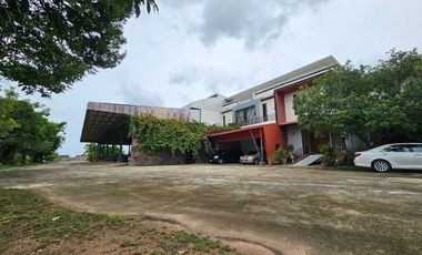 บ้านเดี่ยวสุดหรูแบบ Fully Furnished พร้อมโกดังสินค้าและที่ดินขนาด 12 ไร่  หน้ากว้าง 100 เมตร  ติดถนนเลี่ยงเมือง  จังหวัดราชบุรี เดินทางสะดวกมาก ใกล้ตั