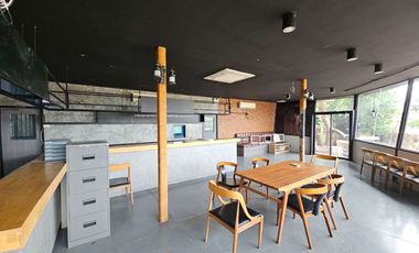 บ้านเดี่ยวสุดหรูแบบ Fully Furnished พร้อมโกดังสินค้าและที่ดินขนาด 12 ไร่  หน้ากว้าง 100 เมตร  ติดถนนเลี่ยงเมือง  จังหวัดราชบุรี เดินทางสะดวกมาก ใกล้ตั