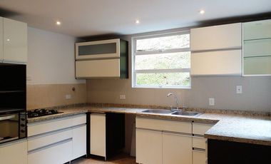 PR16946 Venta y renta de casa en el sector Alto del Escobero