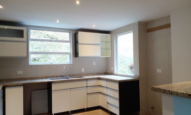 PR16946 Venta y renta de casa en el sector Alto del Escobero