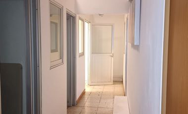 ¡ CONSULTORIOS/OFICINAS EN RENTA CON EXCELENTE UBICACIÓN !