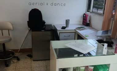 ¡ CONSULTORIOS/OFICINAS EN RENTA CON EXCELENTE UBICACIÓN !
