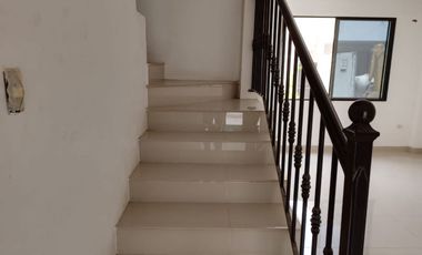 Casa de venta en condado de 5 dormitorios Guayaquil Ecuador