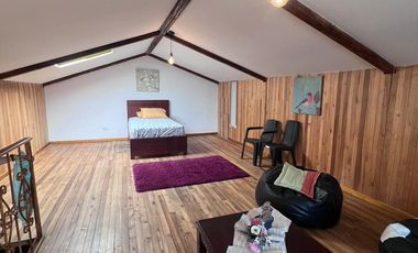 HERMOSA CASA CON AREA VERDE Y AMOBLADA EN RENTA, Sector Capulispamba R117