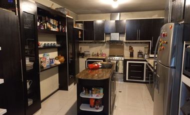Venta de casa en Otavalo, centro calle Atahualpa
