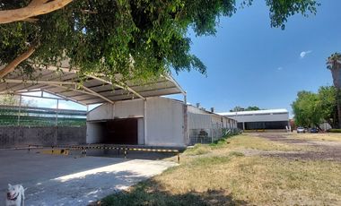 Bodega en Renta en Cuarta Brigada, salida a Salamanca.
