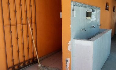 Bodega en Renta en Cuarta Brigada, salida a Salamanca.
