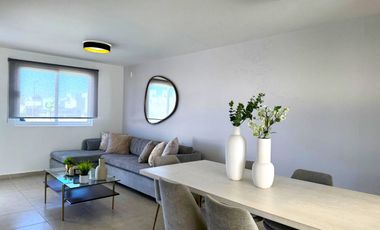 CASA EN VENTA EN PRIVADO CON ALBERCA EN ELÓN GTO ZONA NORTE