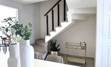 CASA EN VENTA EN PRIVADO CON ALBERCA EN ELÓN GTO ZONA NORTE