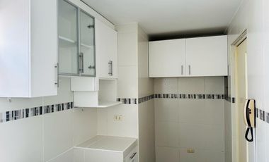 Venta Departamento / Jr. Aracena, Urb. Higuereta, Santiago de Surco. / 3 Dorm / 3 Baños / $155,000