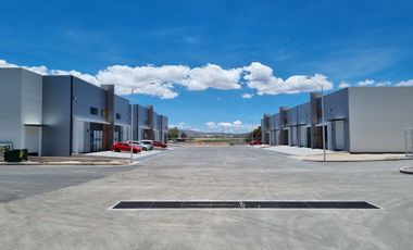 BODEGA EN VENTA 700 M FRENTE AL PARQUE INDUSTRIAL QUERETARO