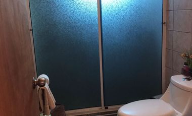 Espectacular sitio con dos cabañas y piscina en el Panúl a la venta