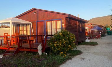 Espectacular sitio con dos cabañas y piscina en el Panúl a la venta